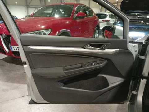 Volkswagen Golf Life 1.5 eTSI 96kW (130CV) DSG Variant