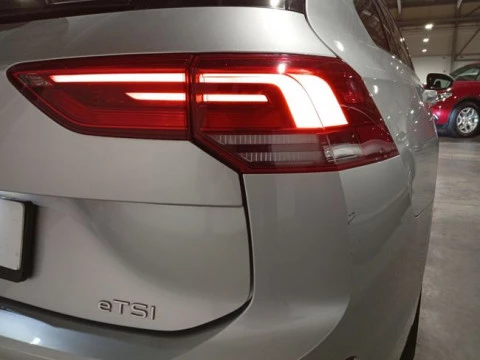 Volkswagen Golf Life 1.5 eTSI 96kW (130CV) DSG Variant