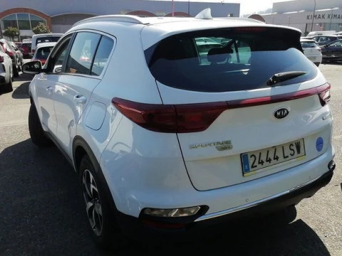 Kia Sportage 1.6 MHEV Business 100kW (136CV) 4x4
