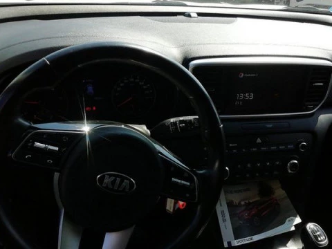 Kia Sportage 1.6 MHEV Business 100kW (136CV) 4x4