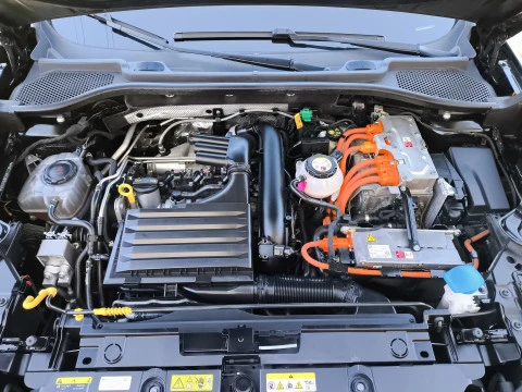Cupra Formentor 1.4 e-Hybrid VZ DSG 180 kW (245 CV)