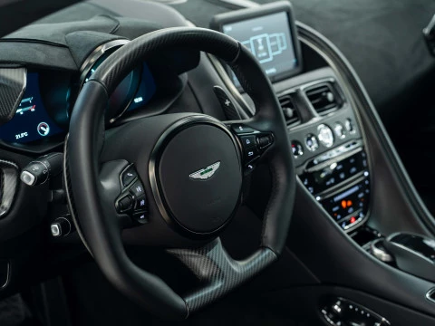 Aston Martin DBS 770 Ultimate