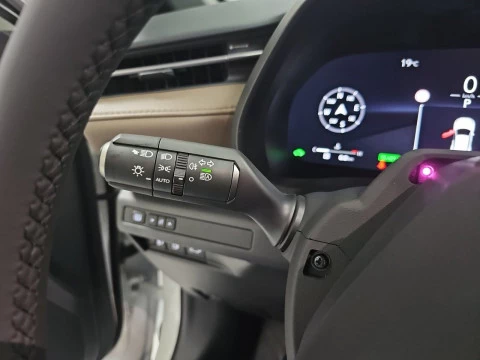 Lexus LBX 1.5 136cv HEV Elegant+