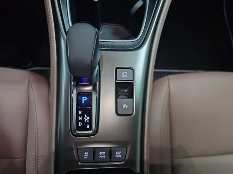 Lexus LBX 1.5 136cv HEV Elegant+