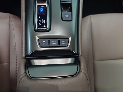 Lexus LBX 1.5 136cv HEV Elegant+