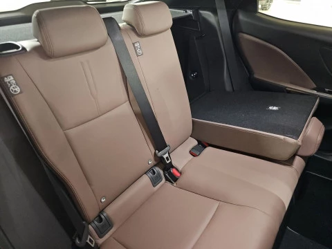 Lexus LBX 1.5 136cv HEV Elegant+