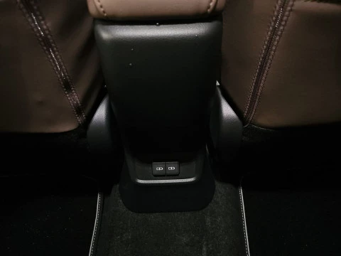 Lexus LBX 1.5 136cv HEV Elegant+