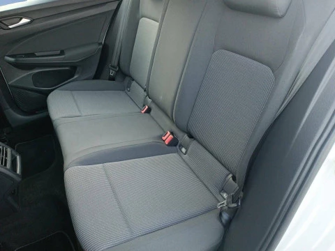 Volkswagen Golf 1.0 TSI 81kW (110CV)