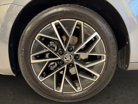 Skoda Octavia COMBI 1.5 TSI 110KW DSG M HEV SELECTION