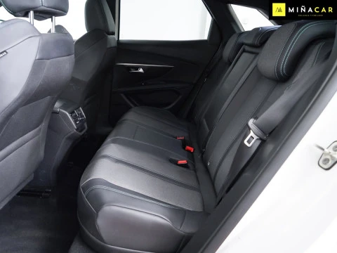 Peugeot 3008 Plug-in Hybrid 1.6 143KW Allure e-DCS7
