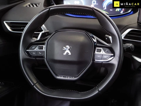 Peugeot 3008 Plug-in Hybrid 1.6 143KW Allure e-DCS7