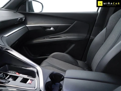 Peugeot 3008 Plug-in Hybrid 1.6 143KW Allure e-DCS7