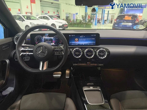 Mercedes-Benz Clase A 180 100 kW (136 CV)