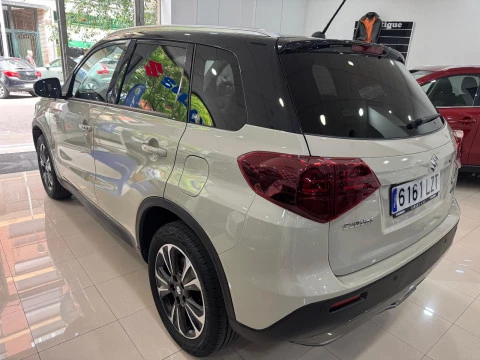 Suzuki Vitara 1.5 GLX Strong Hybrid Auto