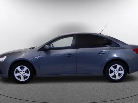 Chevrolet CRUZE sedan 1.6 16V LS 4P