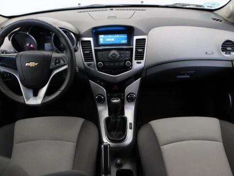 Chevrolet CRUZE sedan 1.6 16V LS 4P