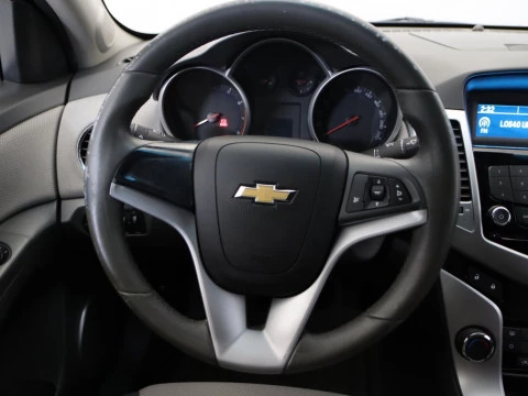 Chevrolet CRUZE sedan 1.6 16V LS 4P