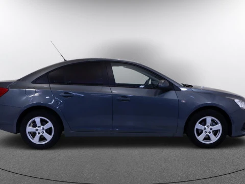 Chevrolet CRUZE sedan 1.6 16V LS 4P