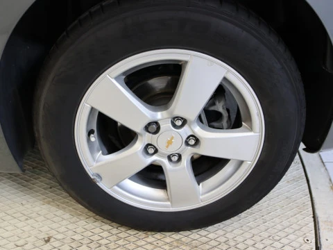 Chevrolet CRUZE sedan 1.6 16V LS 4P