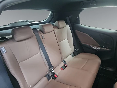 Lexus LBX 1.5 136cv HEV Elegant+