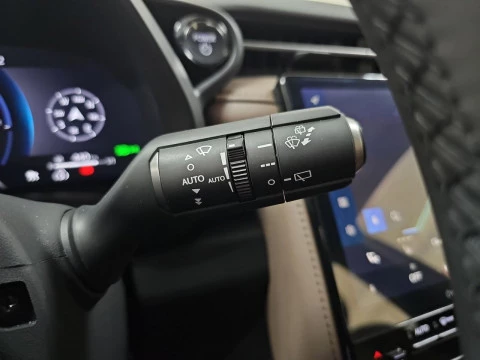 Lexus LBX 1.5 136cv HEV Elegant+