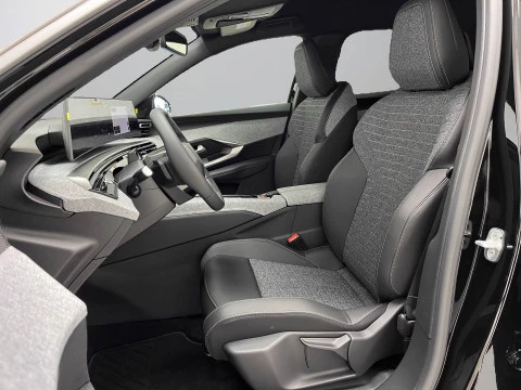 Peugeot 5008 Hybrid 1.2 107KW Allure Exclusive eDCS6