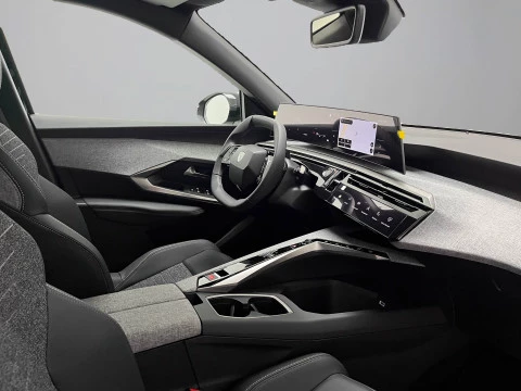 Peugeot 5008 Hybrid 1.2 107KW Allure Exclusive eDCS6
