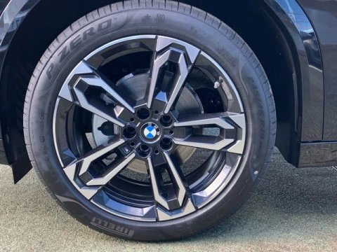 BMW iX2 eDrive20 150 kW (204 CV)