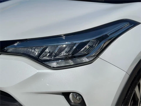 Toyota C-HR 5P Advance 125H e-CVT