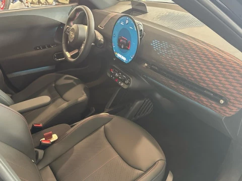 MINI Aceman SE 160 kW (218 CV)