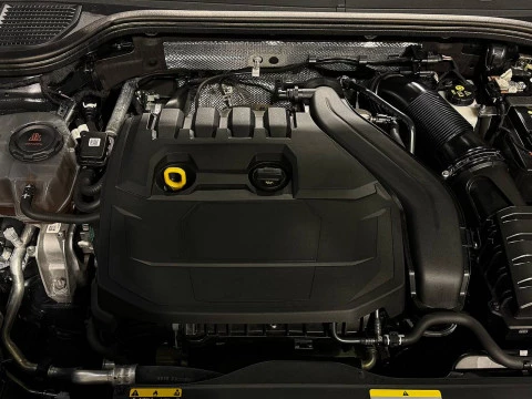 Volkswagen Golf Advance 1.5 TSI EVO 96kW (130CV)