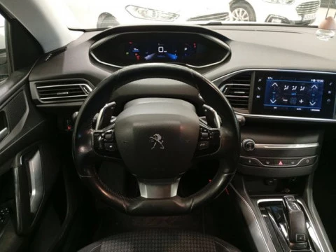 Peugeot 308 5p Active Pack BlueHDi 130 S&S EAT8