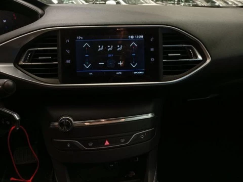 Peugeot 308 5p Active Pack BlueHDi 130 S&S EAT8