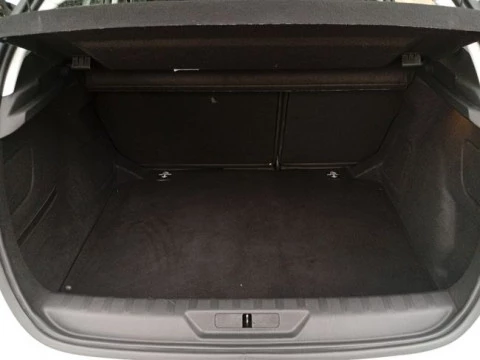 Peugeot 308 5p Active Pack BlueHDi 130 S&S EAT8