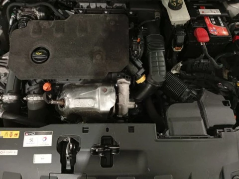 Peugeot 308 5p Active Pack BlueHDi 130 S&S EAT8