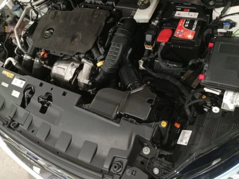 Peugeot 308 5p Active Pack BlueHDi 130 S&S EAT8