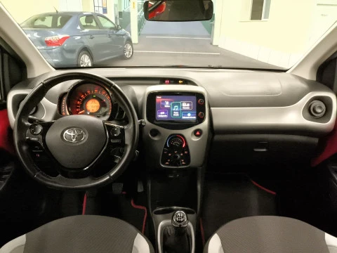 Toyota Aygo 1.0 70 x-cite 51 kW (69 CV)