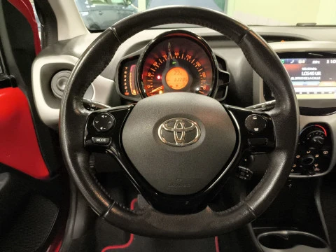 Toyota Aygo 1.0 70 x-cite 51 kW (69 CV)