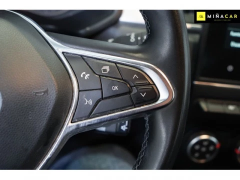 Renault Captur Equilibre TCe 66 kW (90 CV)