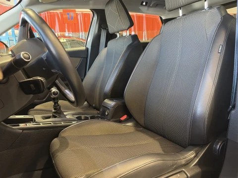 DS 3 Crossback PureTech 100 So Chic 73 kW (100 CV)