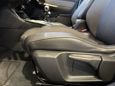 DS 3 Crossback PureTech 100 So Chic 73 kW (100 CV)