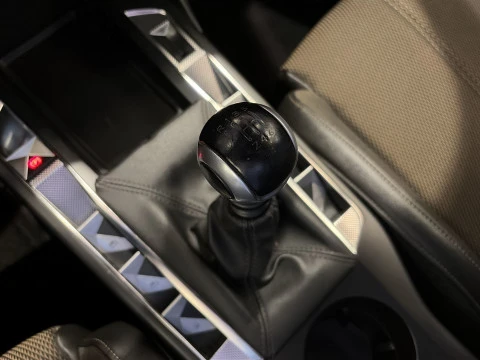 DS 3 Crossback PureTech 100 So Chic 73 kW (100 CV)