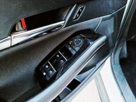 Mazda CX-30 2.0 ESKYACTIV-G MHEV 122CV 6MT FWD HOMURA