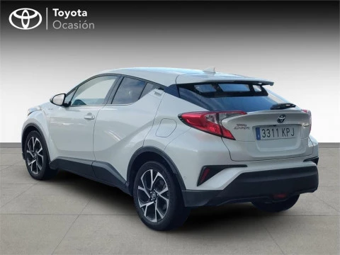 Toyota C-HR 5P Advance 125H Automático (e-CVT)
