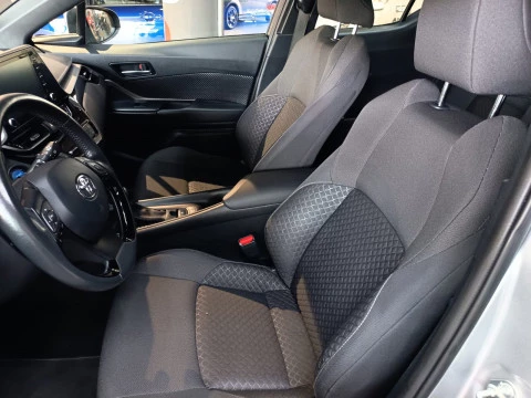 Toyota C-HR 1.8 125H Advance