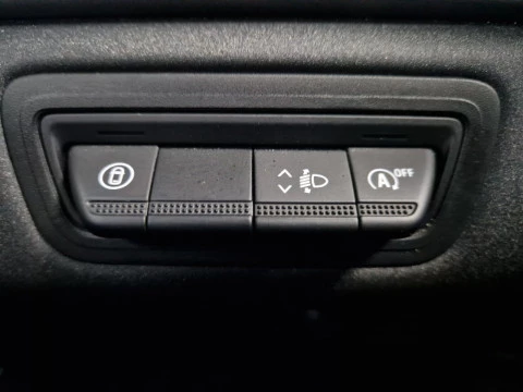 Renault Captur techno Eco-G 100cv (74 kW)