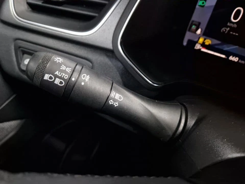 Renault Captur techno Eco-G 100cv (74 kW)