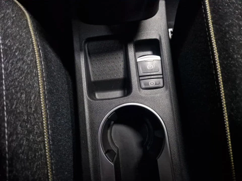 Renault Captur techno Eco-G 100cv (74 kW)