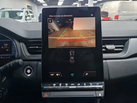 Renault Captur techno Eco-G 100cv (74 kW)