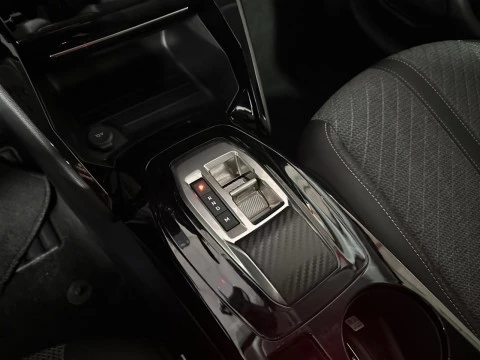 Peugeot 208 Allure HYBRID 110 eDCS6